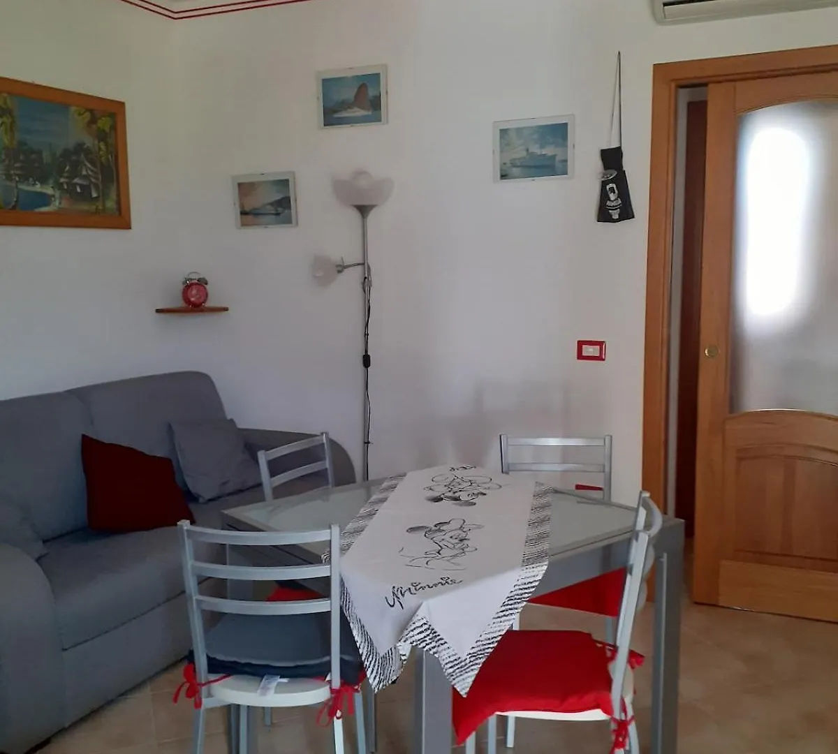 بيت للعطل Casa Vacanze Tio بالمادولا